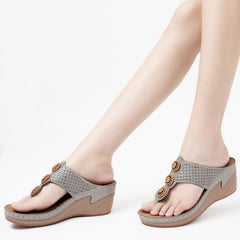 【No.8】Women Sandals Flip Flops for Womens with Arch Support Comfortable for Walking Casual Wedge Sandals Orthopedic Summer Platform Shoes